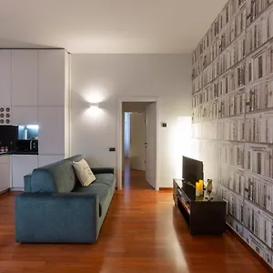 My Charming In Centro Citta-san Lorenzo , Milan Italy