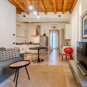 Crocetta Modern Flat , Milan Italy